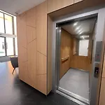 Karzo Lk 210 Free Garage ブダペスト